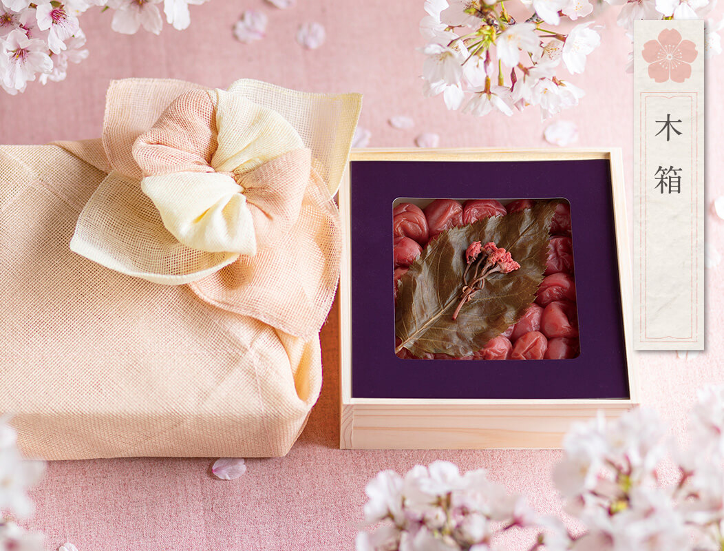 さくら色の花ふきんで華やかにお包みします。 石神邑オンラインショップ