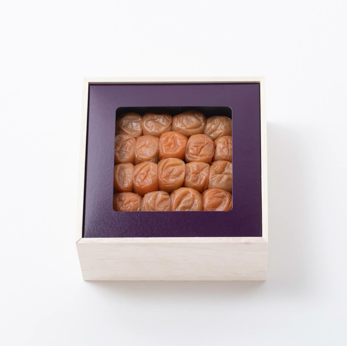 【淳子3Ｌ9kg】紀州南高梅白干し 11000006_kago.jpg