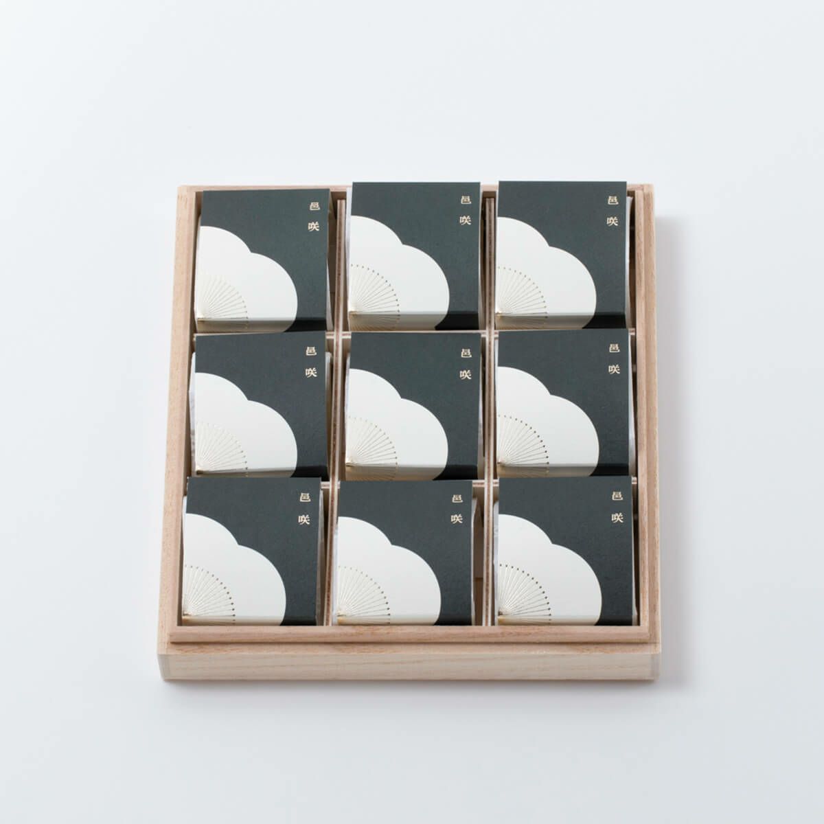 弔事用 紀州南高梅 邑咲  梅干個包装 ９粒入  花ふきん包み　石神邑オンラインショップ